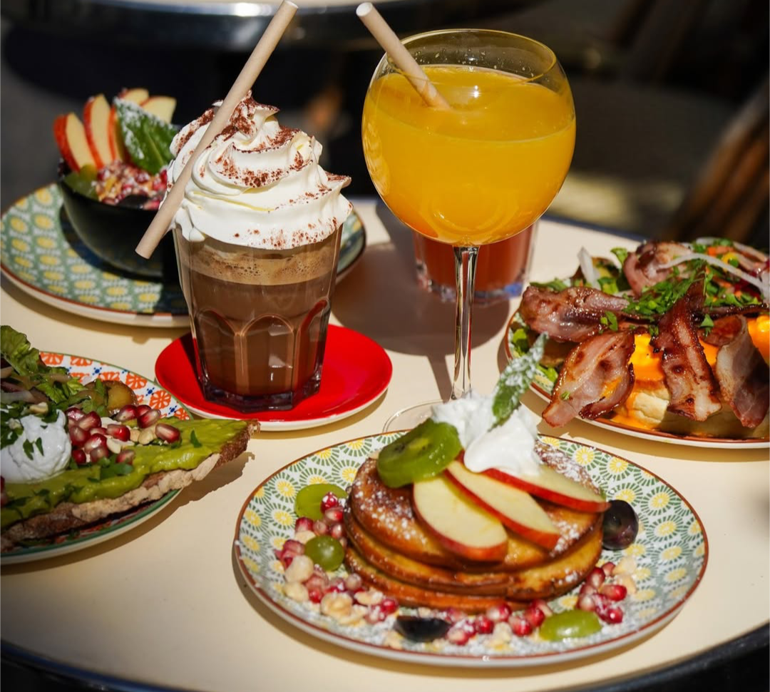  Café Ella Paris : brunch healthy et terrasse cosy dans le 15ème arrondissement